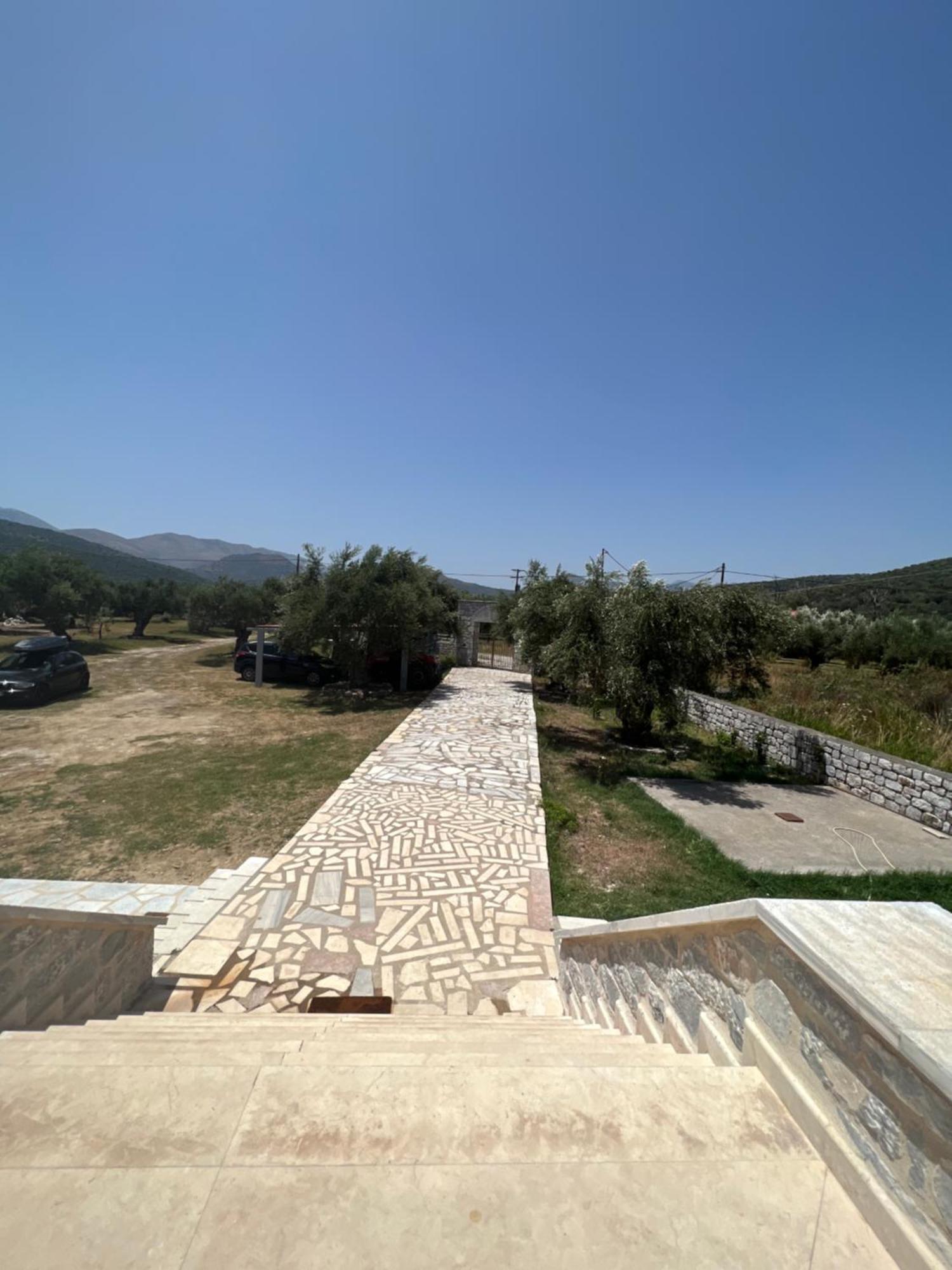 Mani Kamares Beach House Gythio Exterior photo