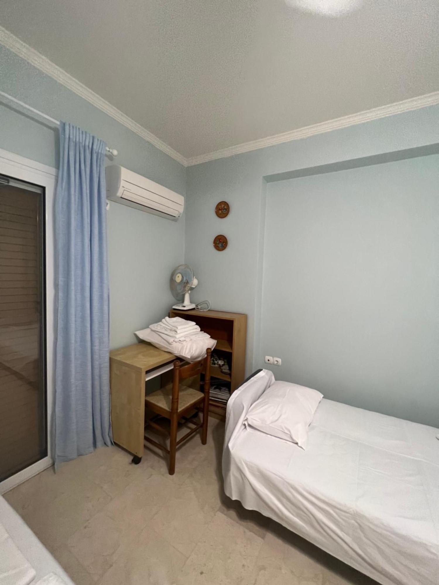 Mani Kamares Beach House Gythio Exterior photo