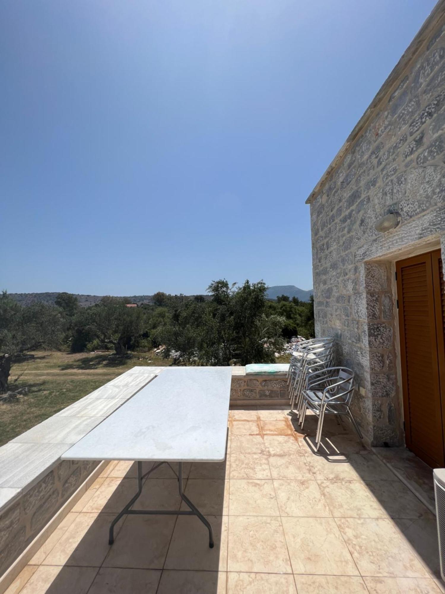 Mani Kamares Beach House Gythio Exterior photo